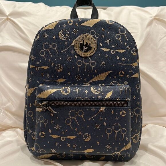 Wizarding World X Harry Potter Gold Quidditch Mini Backpack NWT 🧹 Hogwarts - Picture 1 of 10